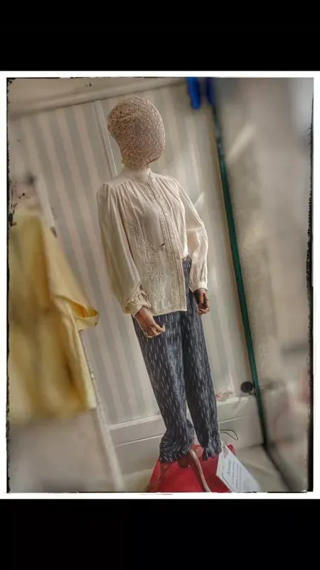 Blusa de algodón bordado — DOLORES LOLA