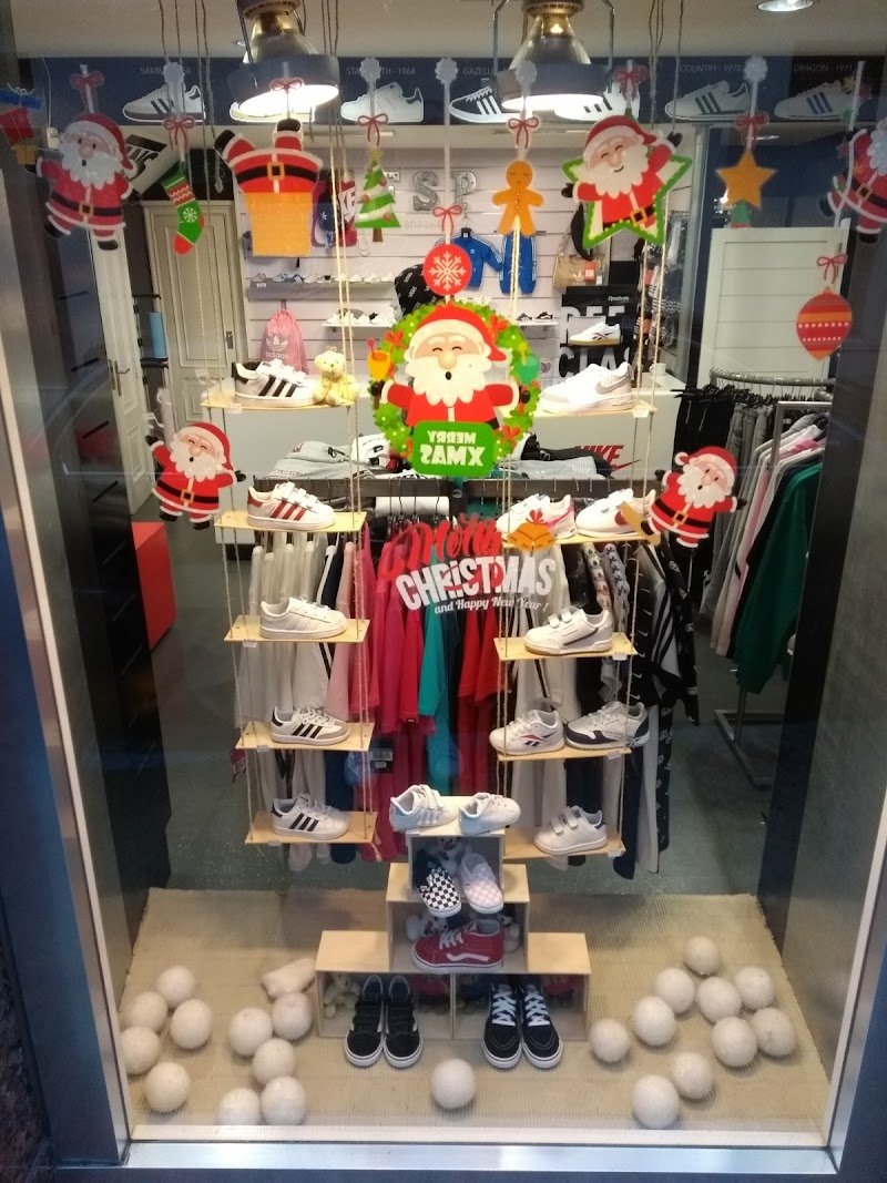 FerrolSport -Sneakers Shop — imagen 2