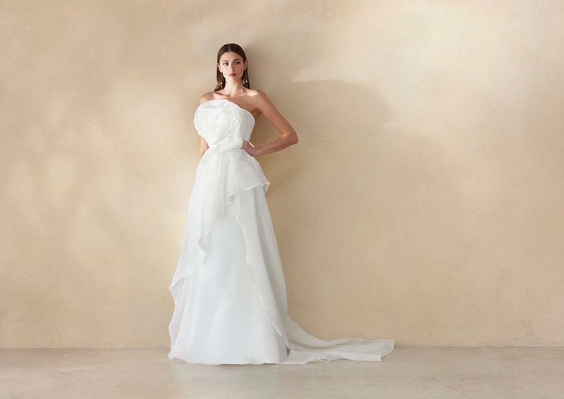 Pronovias El ferrol - Vestidos de Novia — imagen 5